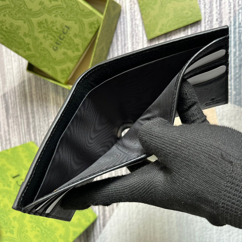 Close-up detail of elevated everyday-luxe women's handbag – women's luxury handbag