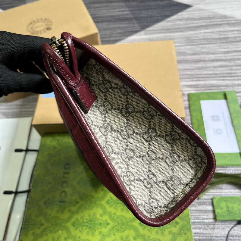 Handle and strap detail of polished chic women's handbag – women's luxury accessory
