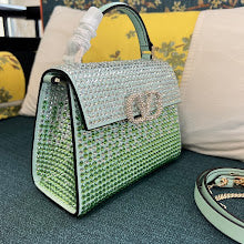 Chic Women's Crossbody Handbag - Luxury Premium Designer Style - NM2774