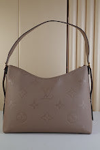 Luxury Monogram Shoulder Bag - Women's Elegant Designer Fashion - NM4686