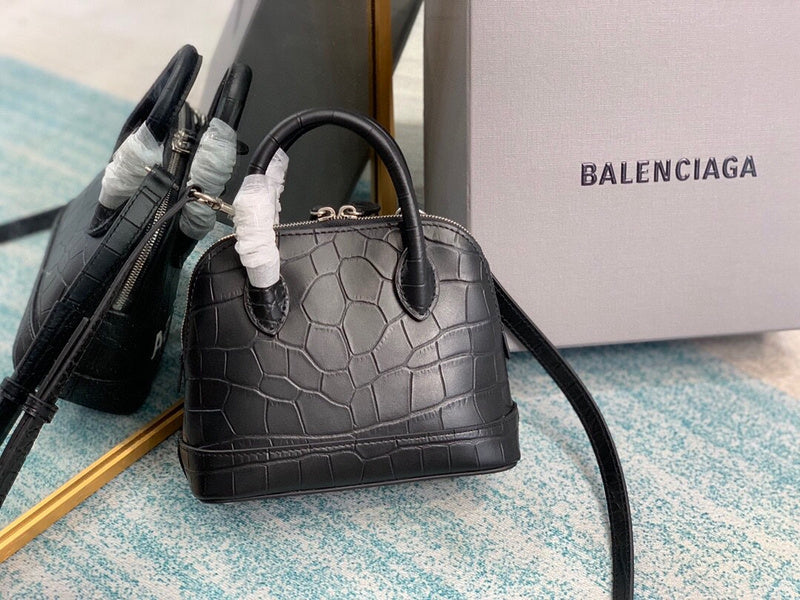 Polished Premium PU Leather Handbag - Smooth Faux-Leather Exterior | Women's Premium Handbag #655 - close-up detail shot (image 3) of designer-inspired handbag