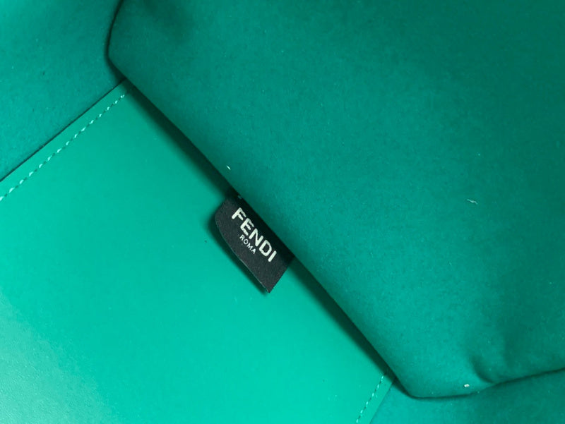 Ziva's Charm handbag – product shot (35cm*17cm*31cm)