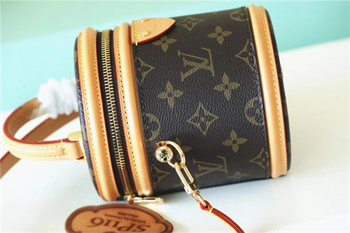  Clean-Lined satchel carried on shoulder