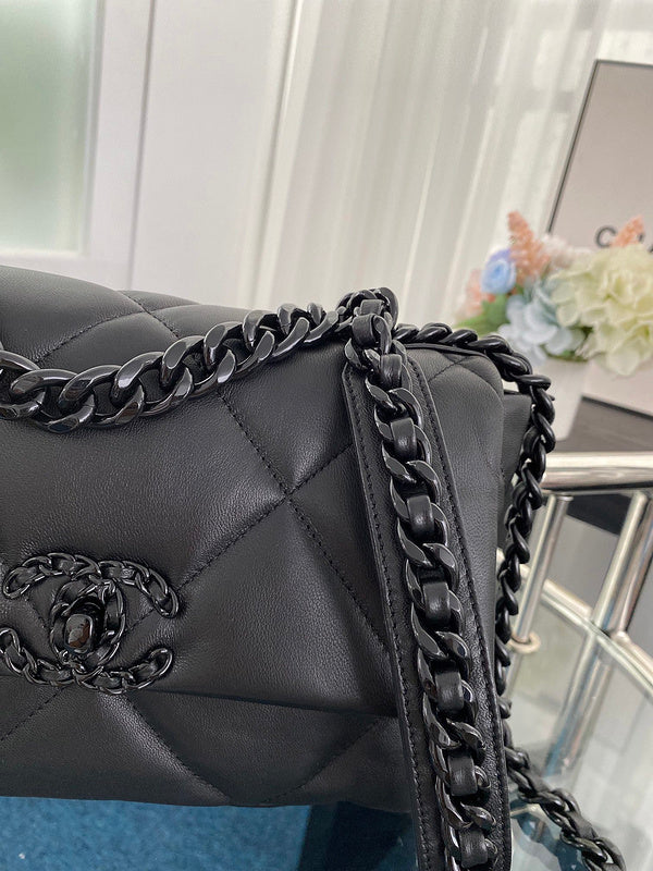  women's handbag, mid design, view 5
