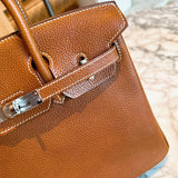  shopper bag close-up of hardware and finish