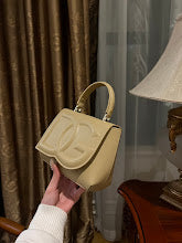 Designer Heritage Shoulder Bag - Premium Luxury Women's Handbag - NM6755
