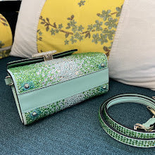 Luxury Iconic Crossbody Bag - Women's Elegant Designer Fashion - NM2769