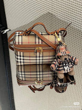 Luxury Signature Top Handle Bag - Elegant Women's Designer Handbag - NM5521
