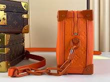 Premium Leather Crossbody Bag - Elegant Women's Designer Handbag - NM4211