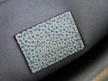 Premium Women's Crossbody Bag - Luxury Designer Fashion Accessory - NM5182