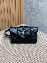 Luxury Signature Top Handle Bag - Elegant Women's Designer Handbag - NM3485