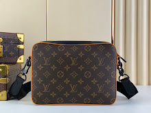 Chic Designer Satchel Bag - Luxury Women's Top Handle Handbag - NM4495