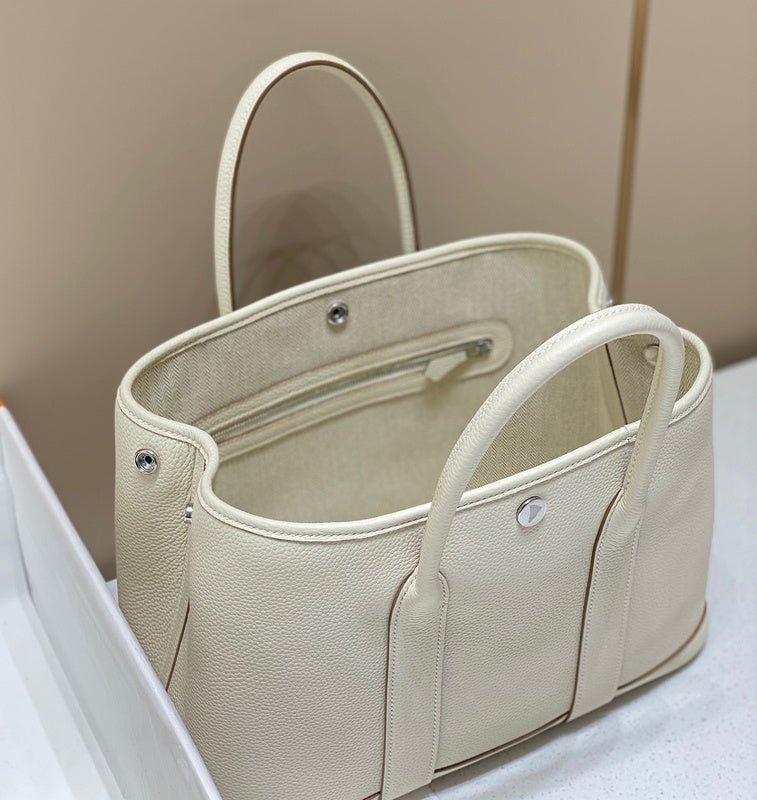Interior view of versatile premium bag
