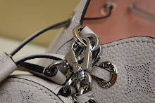 Designer Iconic Shoulder Bag - Luxury Women's Premium Fashion - NM4109