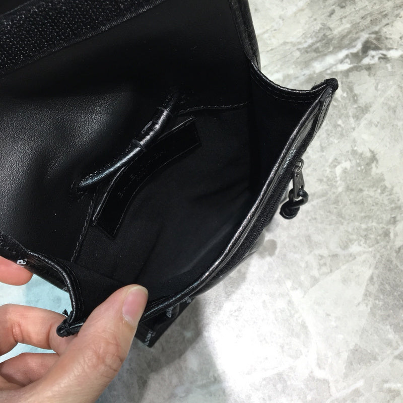 Statement Vegan Leather Handbag - Smooth Faux-Leather Exterior | Women's Designer-Inspired Purse #204 - close-up detail shot (image 3) of designer-inspired handbag