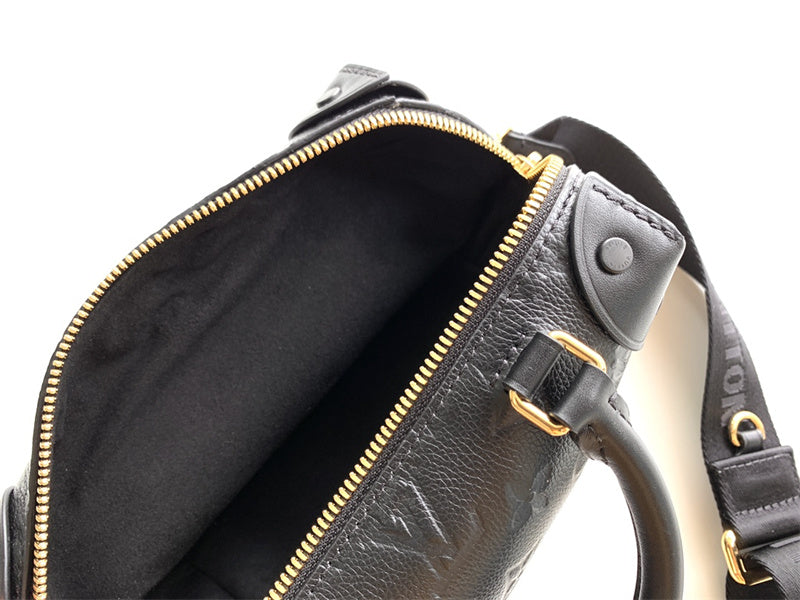  Clean-Lined satchel carried on shoulder 22