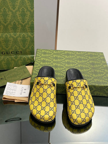 Gucci Designer sneakers in fresh white-and-black signature lace-up style front view