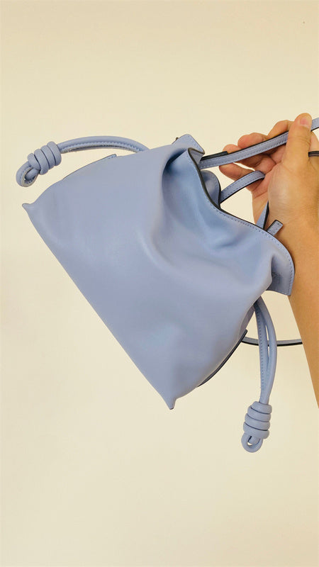 Ziva's Charm handbag – full view (23cm*18cm*9cm)