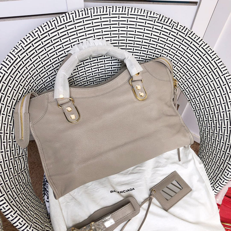 Close-up detail of everyday-luxe elevated women's handbag – women's luxury accessory