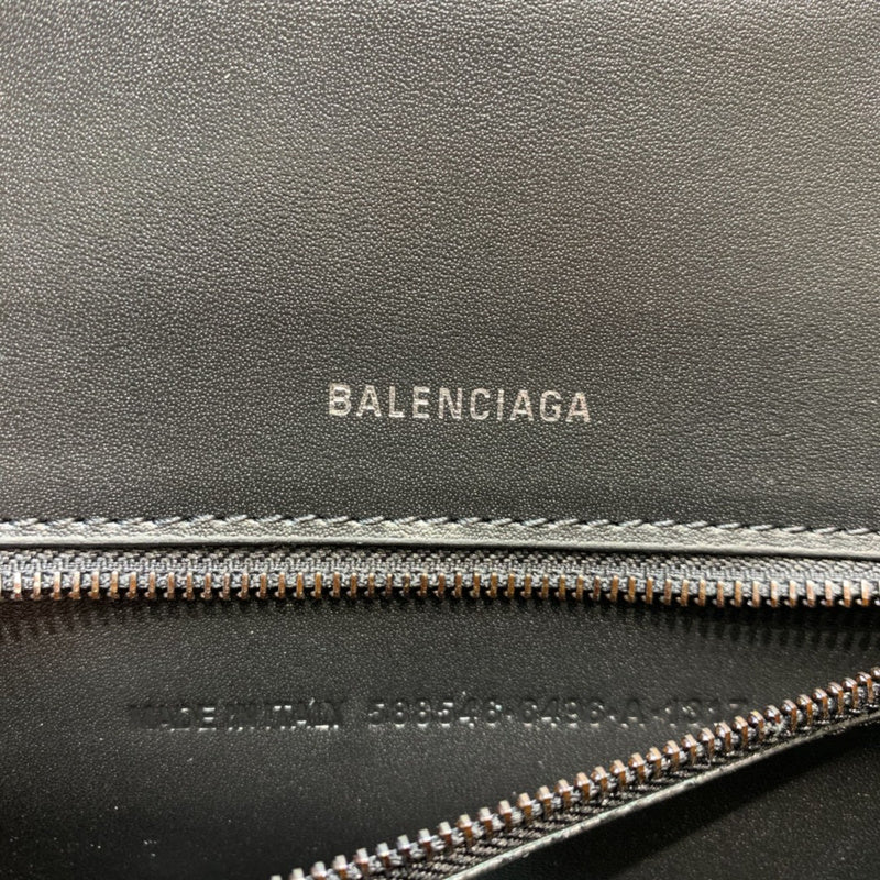 Bold Faux Leather Handbag - Modern Structured Build | Women's Designer-Inspired Purse #675 - texture close-up (image 9) of designer-inspired handbag