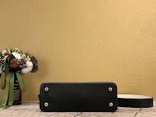 Luxury Designer Shoulder Bag for Women - Premium Fashion Handbag - NM4123