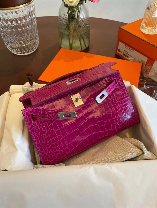 Side view of crisp structured handbag