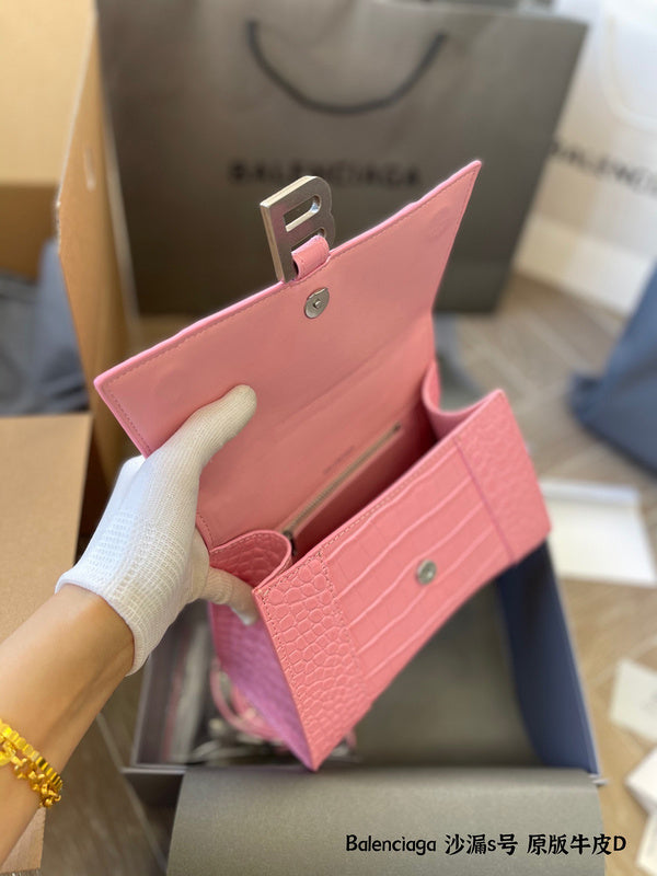 Ziva's Charm handbag – lifestyle view (one versatile size)
