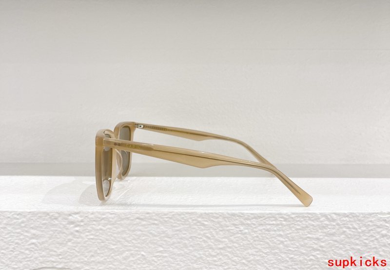 Front view of Louis Vuitton unisex sunglasses