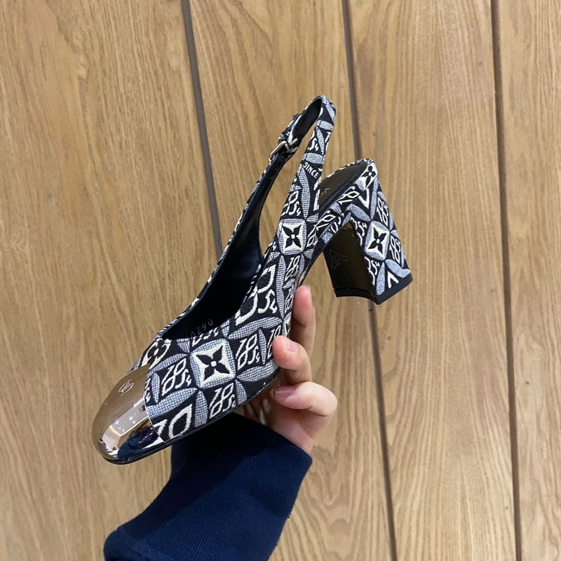 Louis Vuitton shoes Style 200 - packaging and accessories