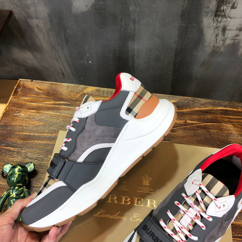 Burberry shoes Style 356 - packaging and accessories