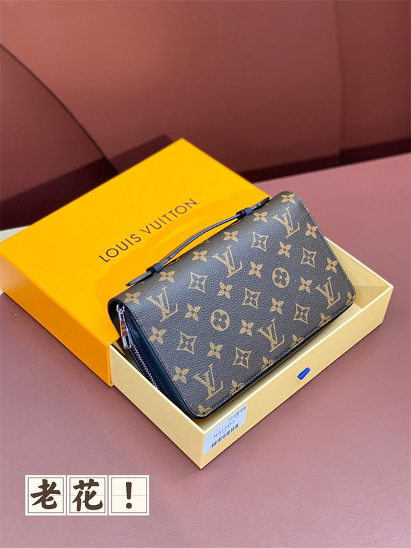  shopper bag interior and compartment view 15