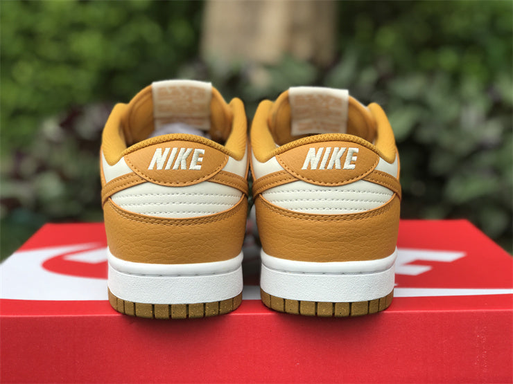 Nike clean off-white luxury sneakers view 18 padded collar comfort