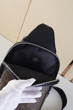 Designer Heritage Top Handle Bag - Premium Luxury Women's Fashion - NM4671