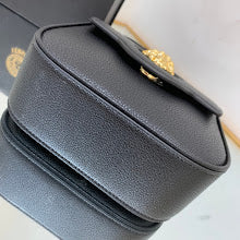 Luxury Structured Shoulder Bag - Women's Premium Designer Fashion - NM3097
