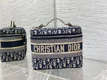 Chic Women's Shoulder Handbag - Luxury Premium Designer Style - NM7636