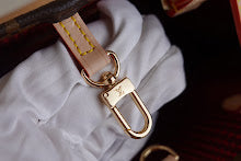 Luxury Monogram Shoulder Bag - Women's Elegant Designer Fashion - NM4646