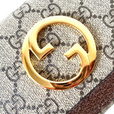 Front view of classic chic women's handbag – women's everyday handbag