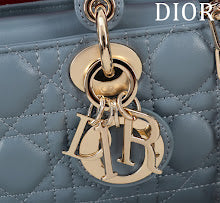 Designer Iconic Shoulder Bag - Luxury Women's Premium Fashion - NM7412