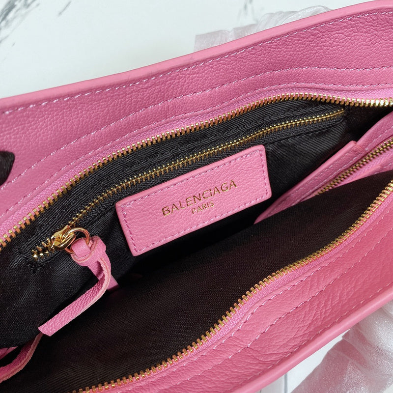Zivas Charm Sleek Silhouette Fashion Handbag (Refined Modern Silhouette) – Angled View