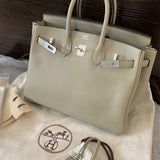  carryall bag interior and compartment view 9