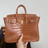 effortless tote bag styled with outfit 12
