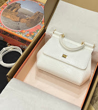 Chic Designer Satchel Bag - Luxury Women's Top Handle Handbag - NM7116