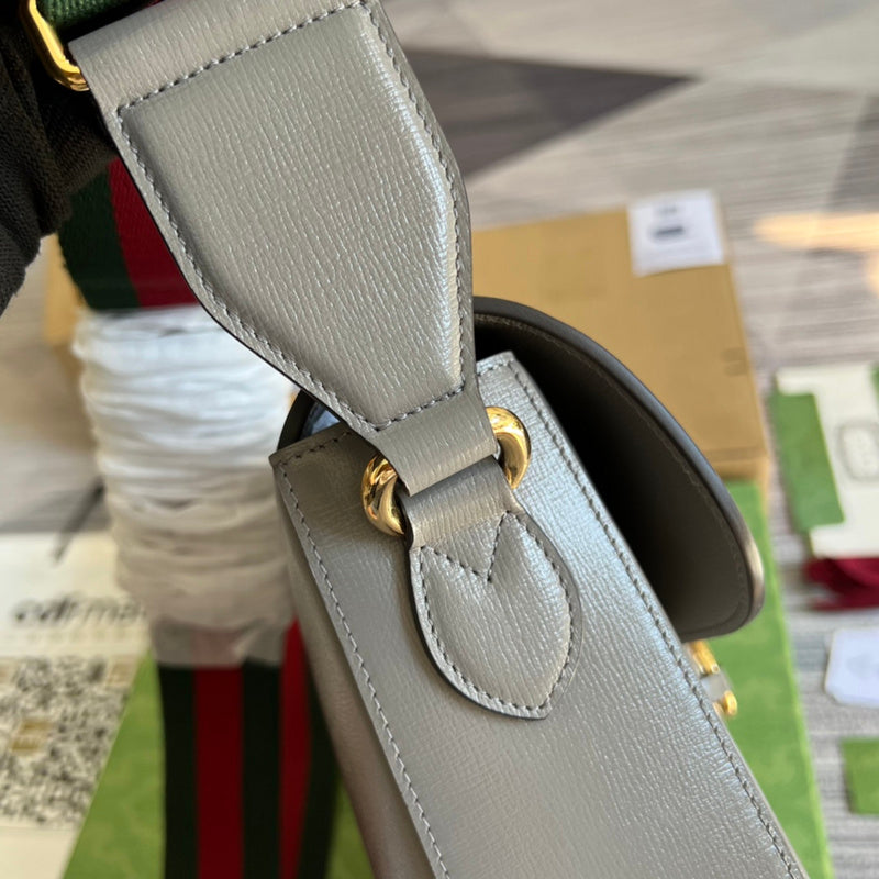 Styled lifestyle shot of everyday-luxe chic women's handbag – women's designer-style accessory