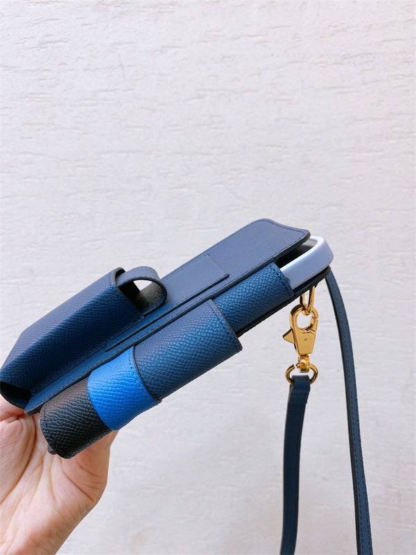 Side view of balanced structured handbag