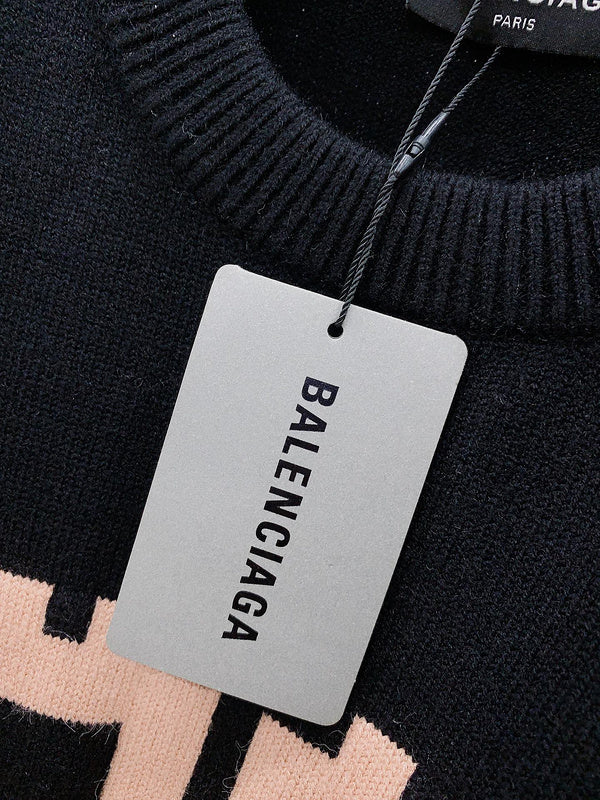 Three-quarter angle view of Balenciaga luxury piece style No.071
