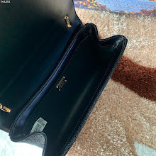 Luxury Iconic Crossbody Bag - Women's Elegant Designer Fashion - NM7274
