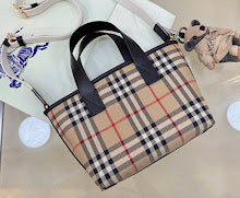 New Premium Heritage Tote Bag - Elegant Women's Luxury Designer Style - NM5832