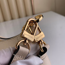 Premium Leather Crossbody Bag - Elegant Women's Designer Handbag - NM4804
