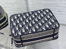 Designer Iconic Shoulder Bag - Luxury Women's Premium Fashion - NM7361