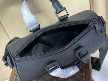 Designer Iconic Tote Handbag - Premium Luxury Women's Fashion - NM4103